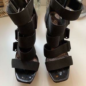 Jessica Simpson Wedges